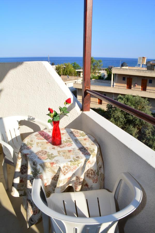 Voula Apartments Agia Marina  Eksteriør billede