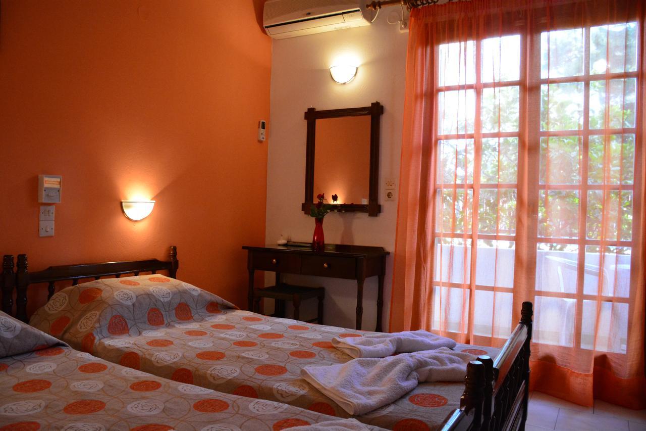 Voula Apartments Agia Marina  Eksteriør billede